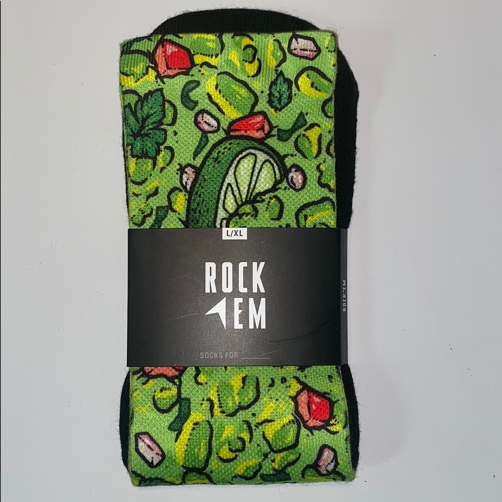 NWT guacamole 🥑 Socks L/XL